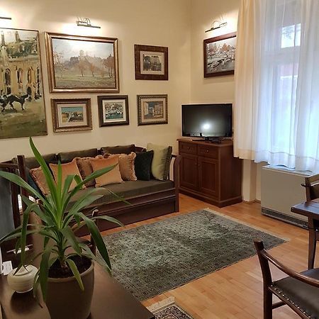 Classic Style Apartment بلغراد المظهر الخارجي الصورة