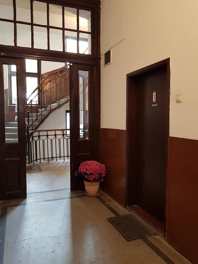 Classic Style Apartment بلغراد المظهر الخارجي الصورة